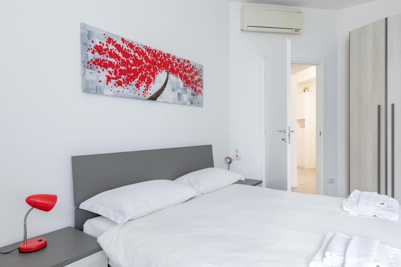 Piazza De Angeli M1 Comfortable Flat With Balcony Milano Eksteriør bilde