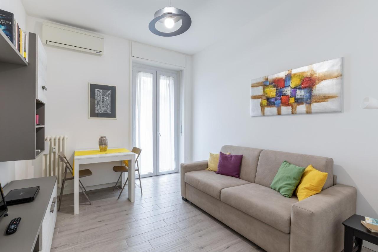 Piazza De Angeli M1 Comfortable Flat With Balcony Milano Eksteriør bilde