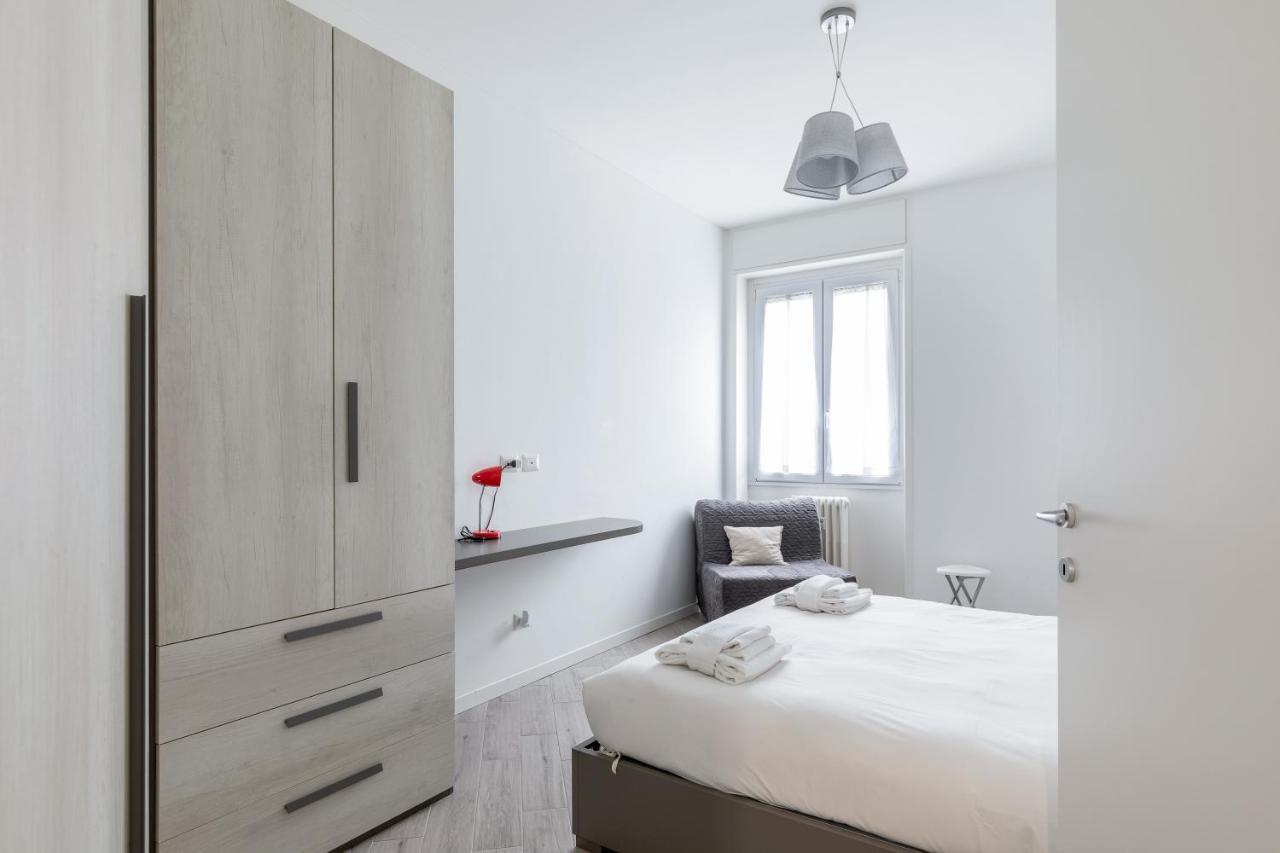 Piazza De Angeli M1 Comfortable Flat With Balcony Milano Eksteriør bilde