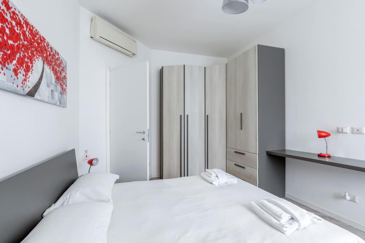 Piazza De Angeli M1 Comfortable Flat With Balcony Milano Eksteriør bilde